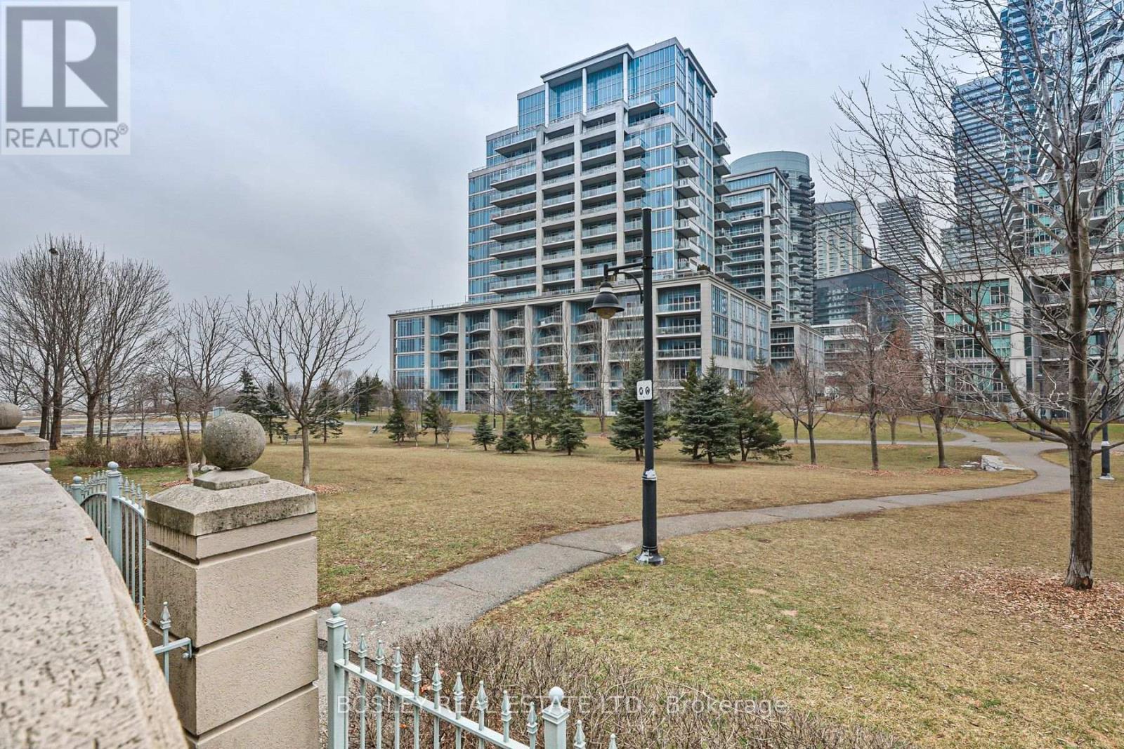 1512 - 2111 Lake Shore Boulevard W Property Photo 20