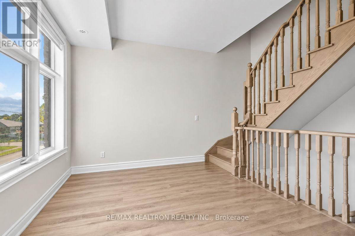 2 - 2a Muir Avenue Property Photo 7