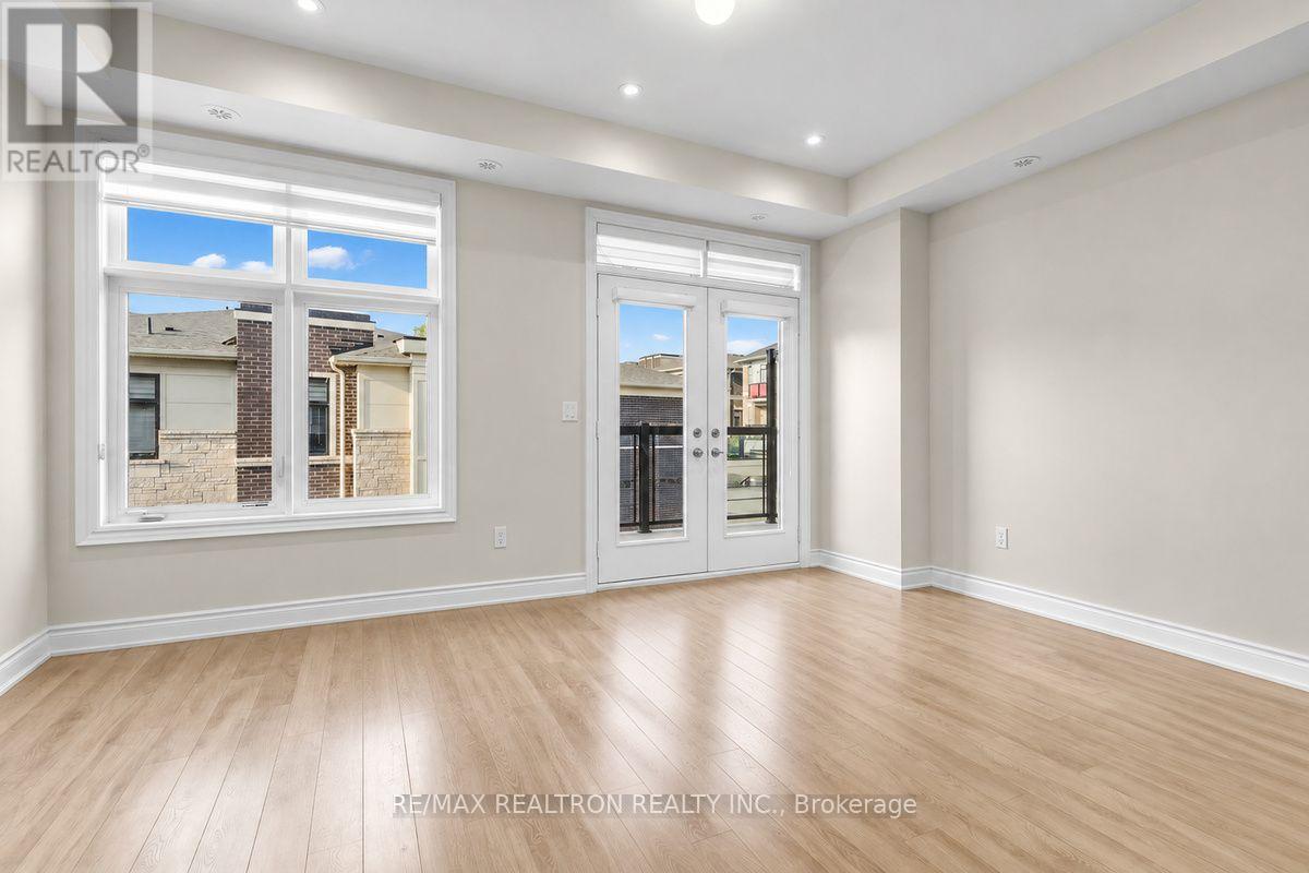 2 - 2a Muir Avenue Property Photo 26