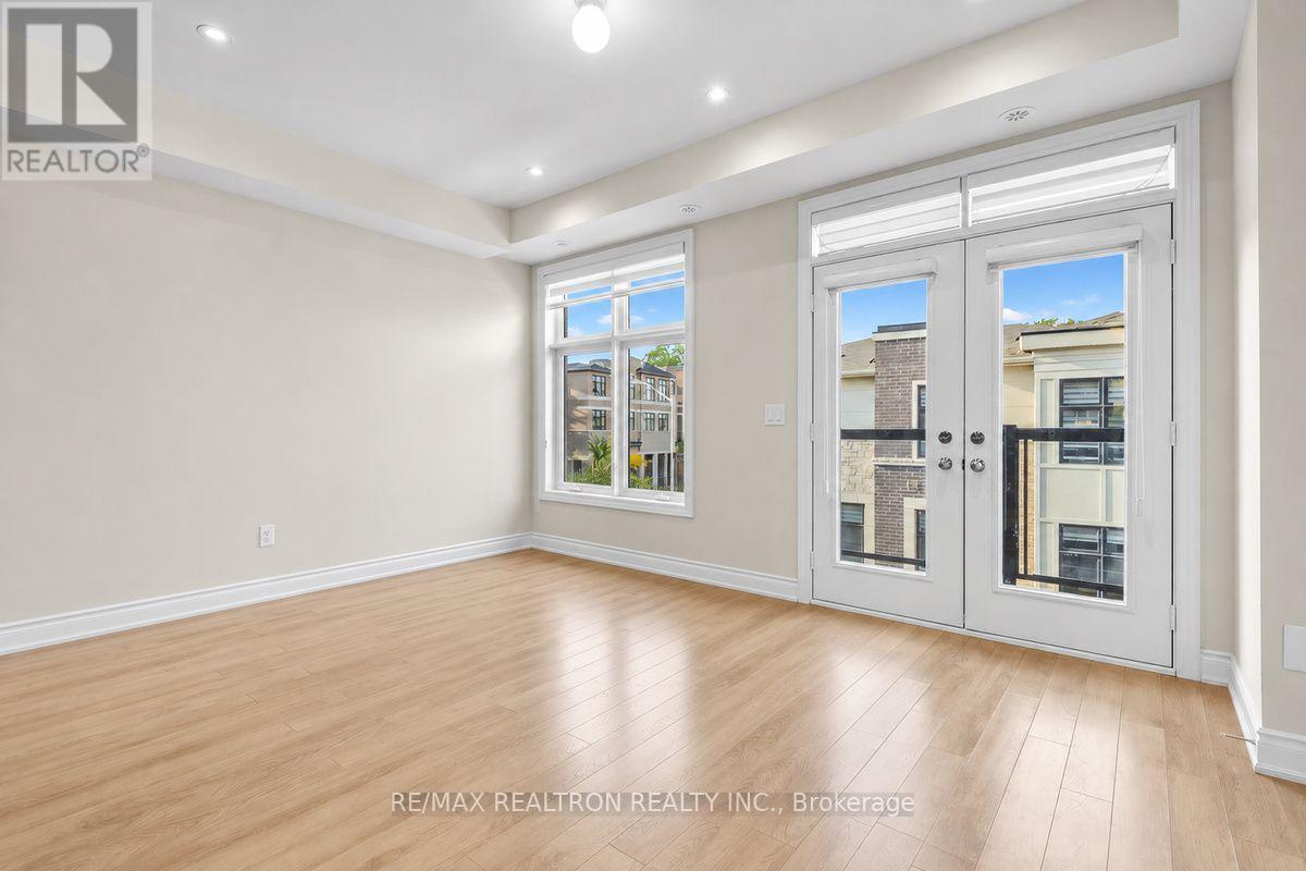 2 - 2a Muir Avenue Property Photo 28