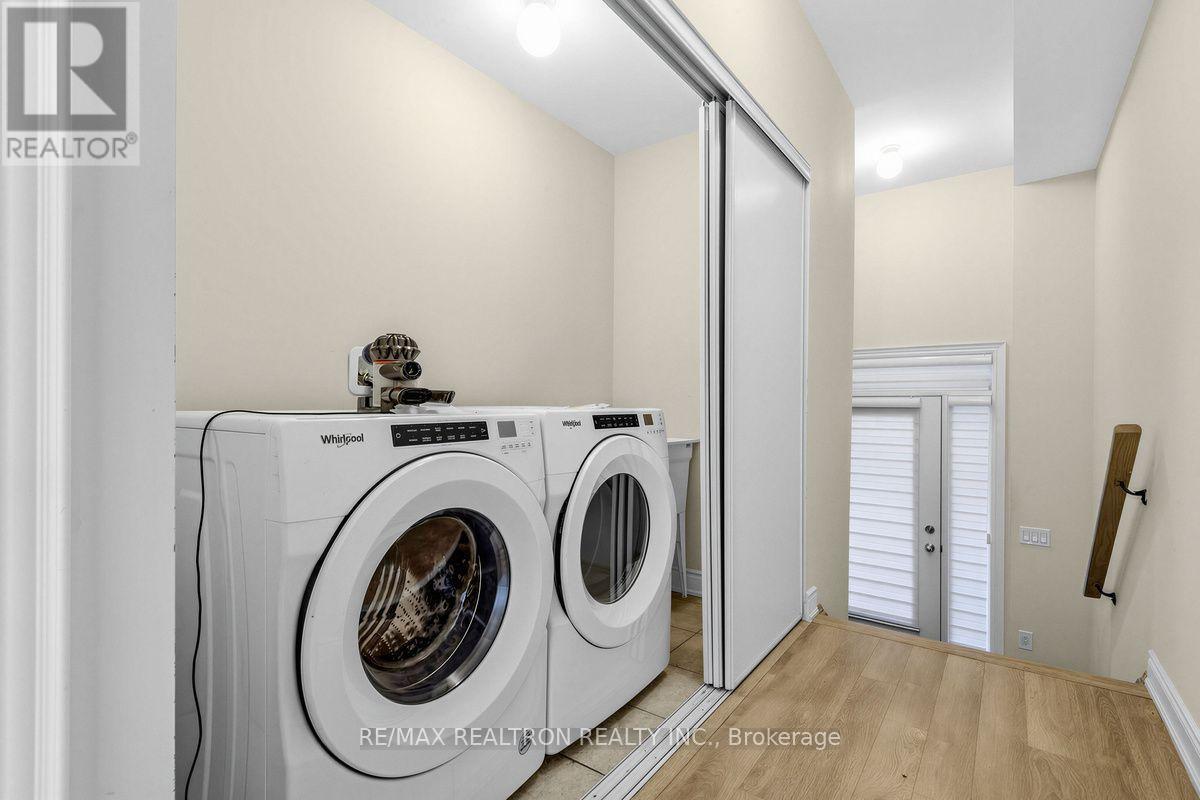 2 - 2a Muir Avenue Property Photo 36