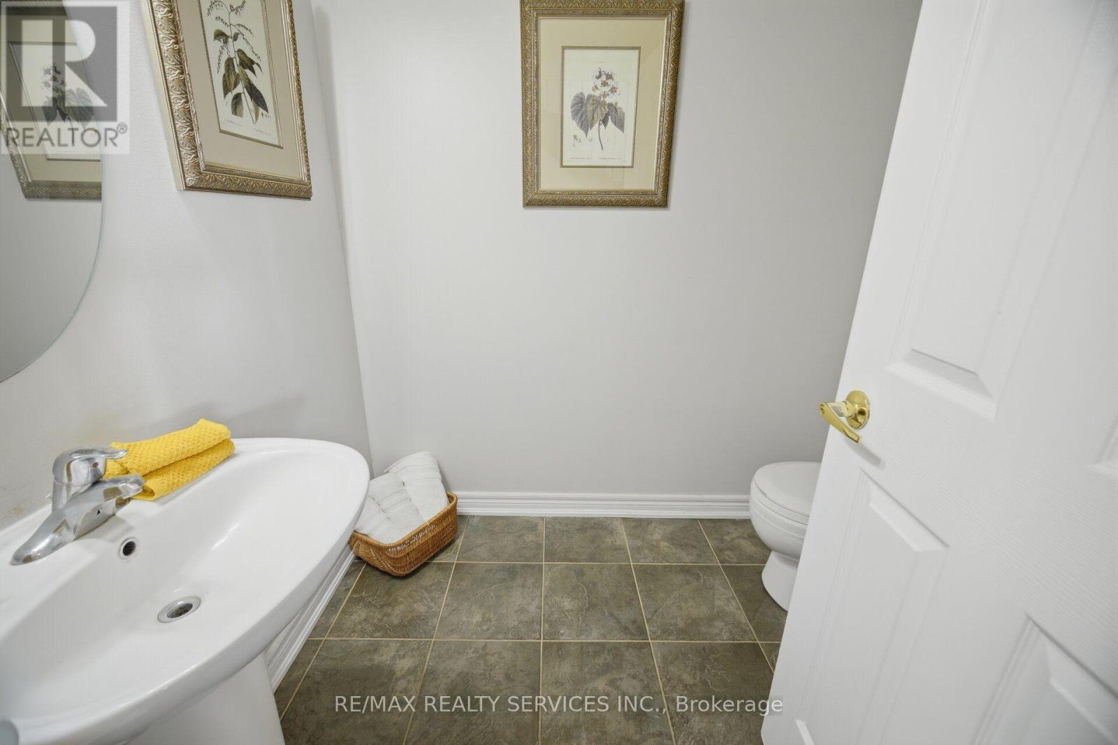 76 North Riverdale Drive Property Photo 19