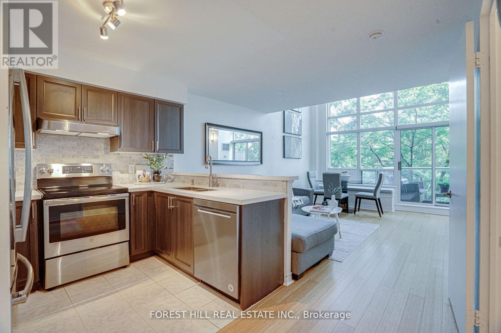 212 - 200 MANITOBA STREET Property Photo 1