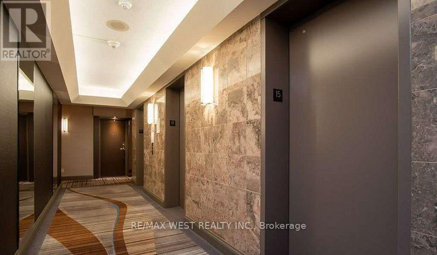 Nph7 - 2261 Lake Shore Boulevard W Property Photo 5