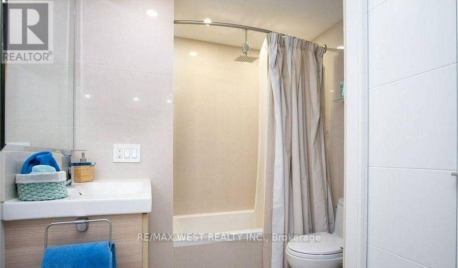 Nph7 - 2261 Lake Shore Boulevard W Property Photo 10