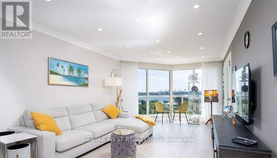 Nph7 - 2261 Lake Shore Boulevard W Property Photo 13