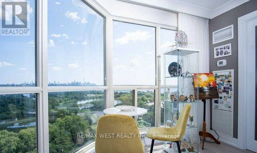 Nph7 - 2261 Lake Shore Boulevard W Property Photo 15
