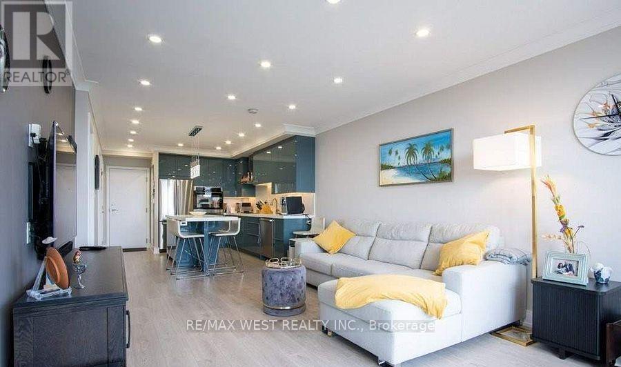 Nph7 - 2261 Lake Shore Boulevard W Property Photo 16