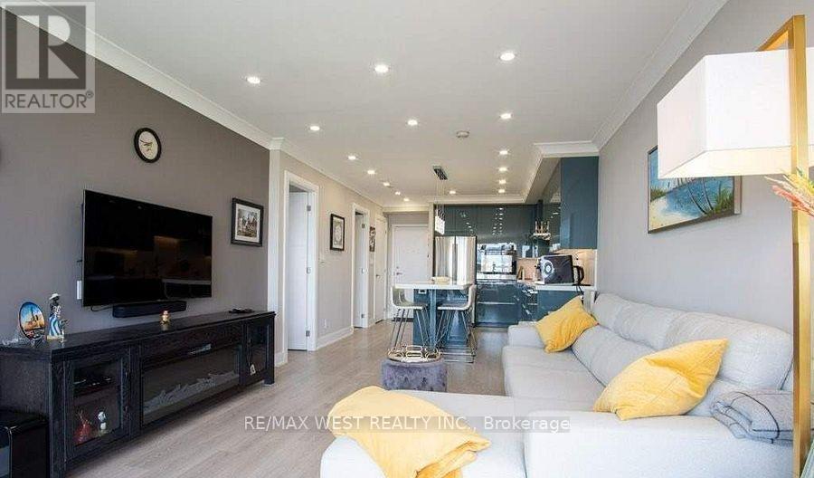 Nph7 - 2261 Lake Shore Boulevard W Property Photo 17