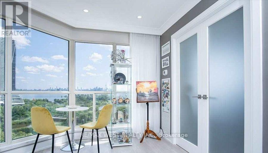 Nph7 - 2261 Lake Shore Boulevard W Property Photo 18