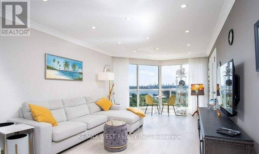 Nph7 - 2261 Lake Shore Boulevard W Property Photo 24