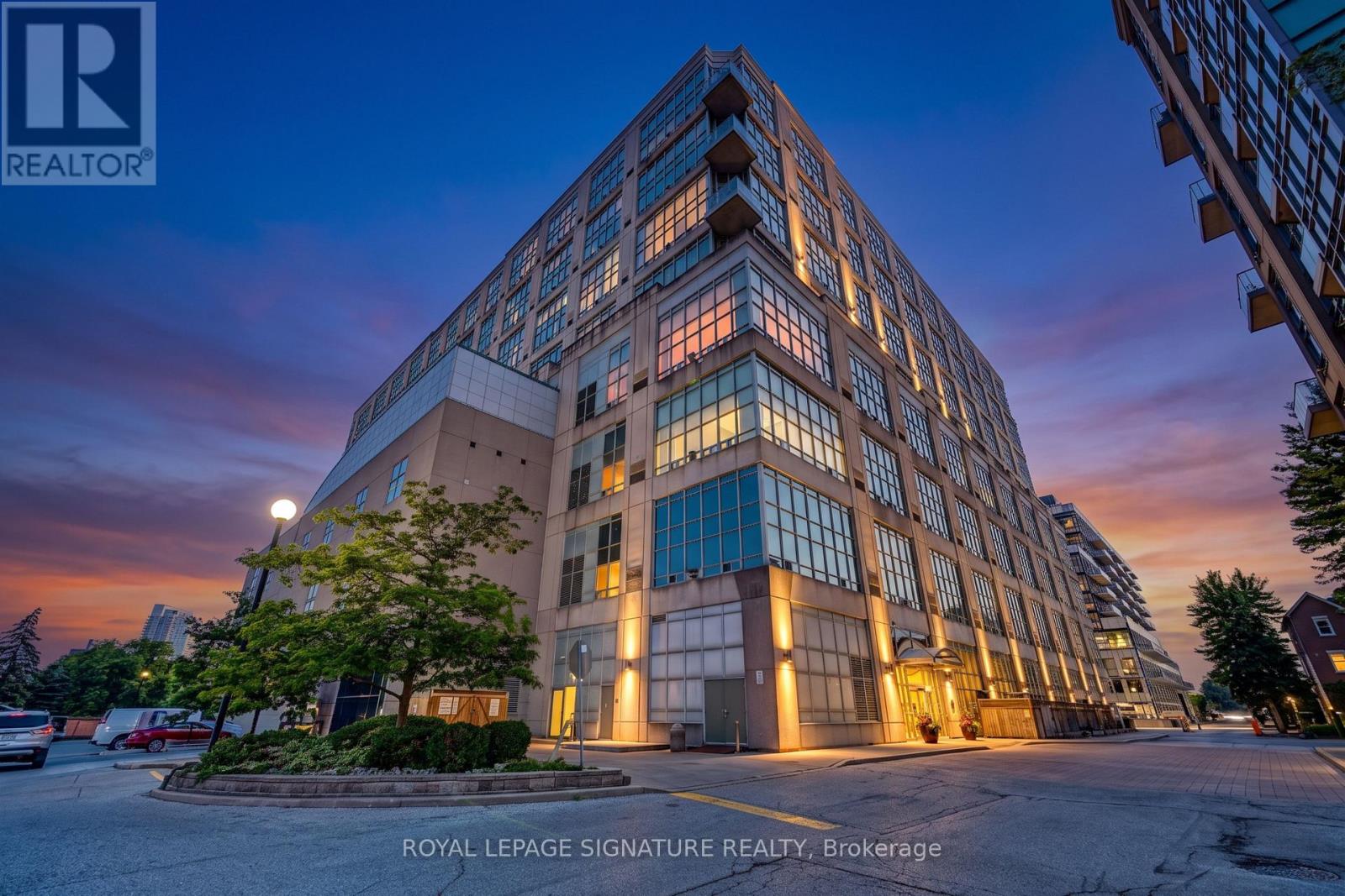 714 - 250 Manitoba Street Property Photo 1