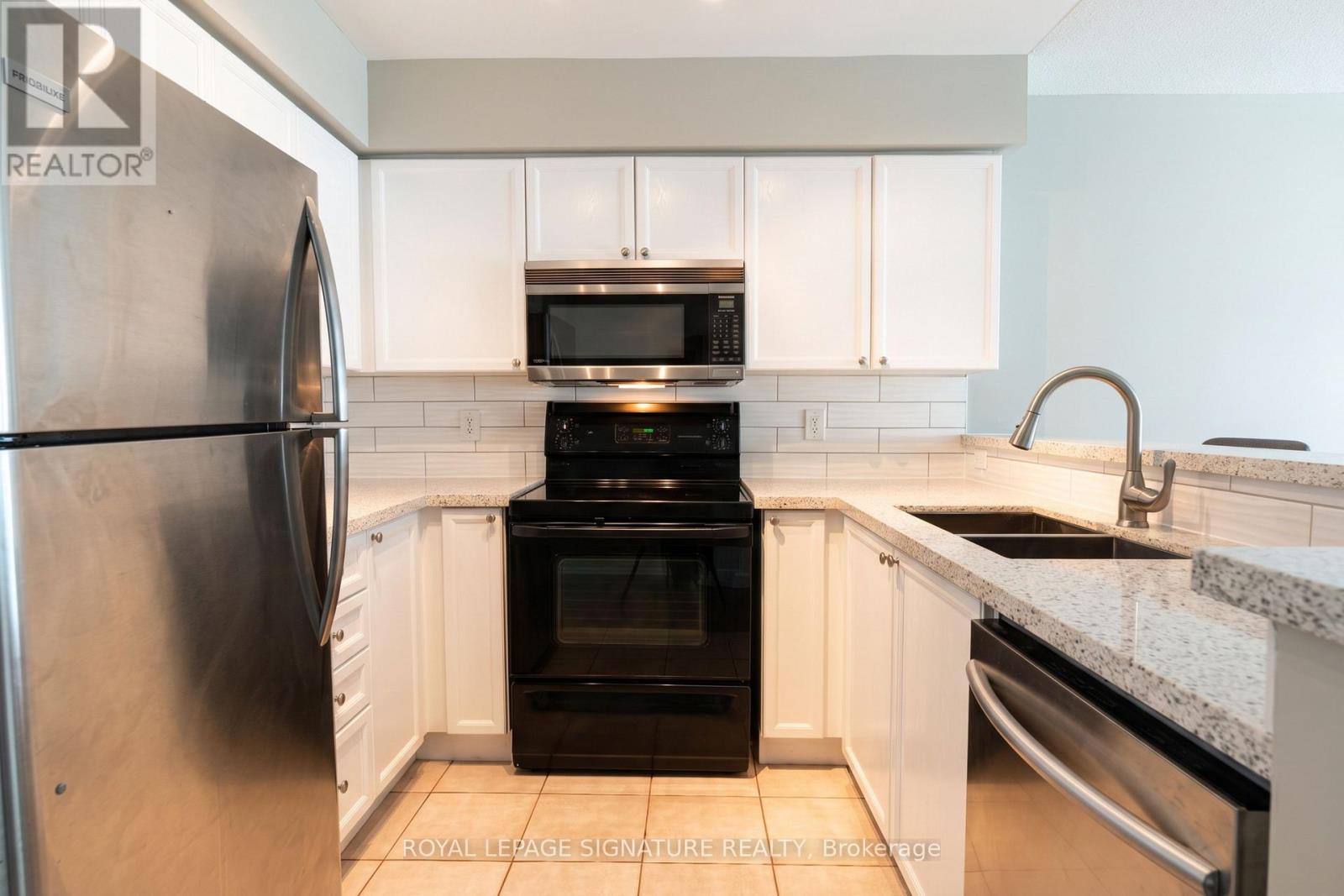 714 - 250 Manitoba Street Property Photo 4