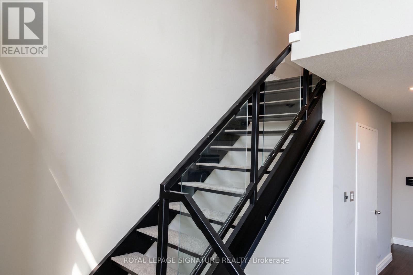 714 - 250 Manitoba Street Property Photo 9
