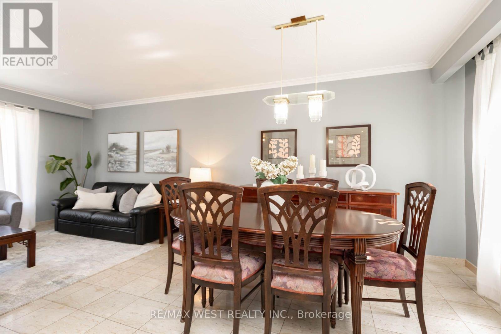 82 Renault Crescent Property Photo 13