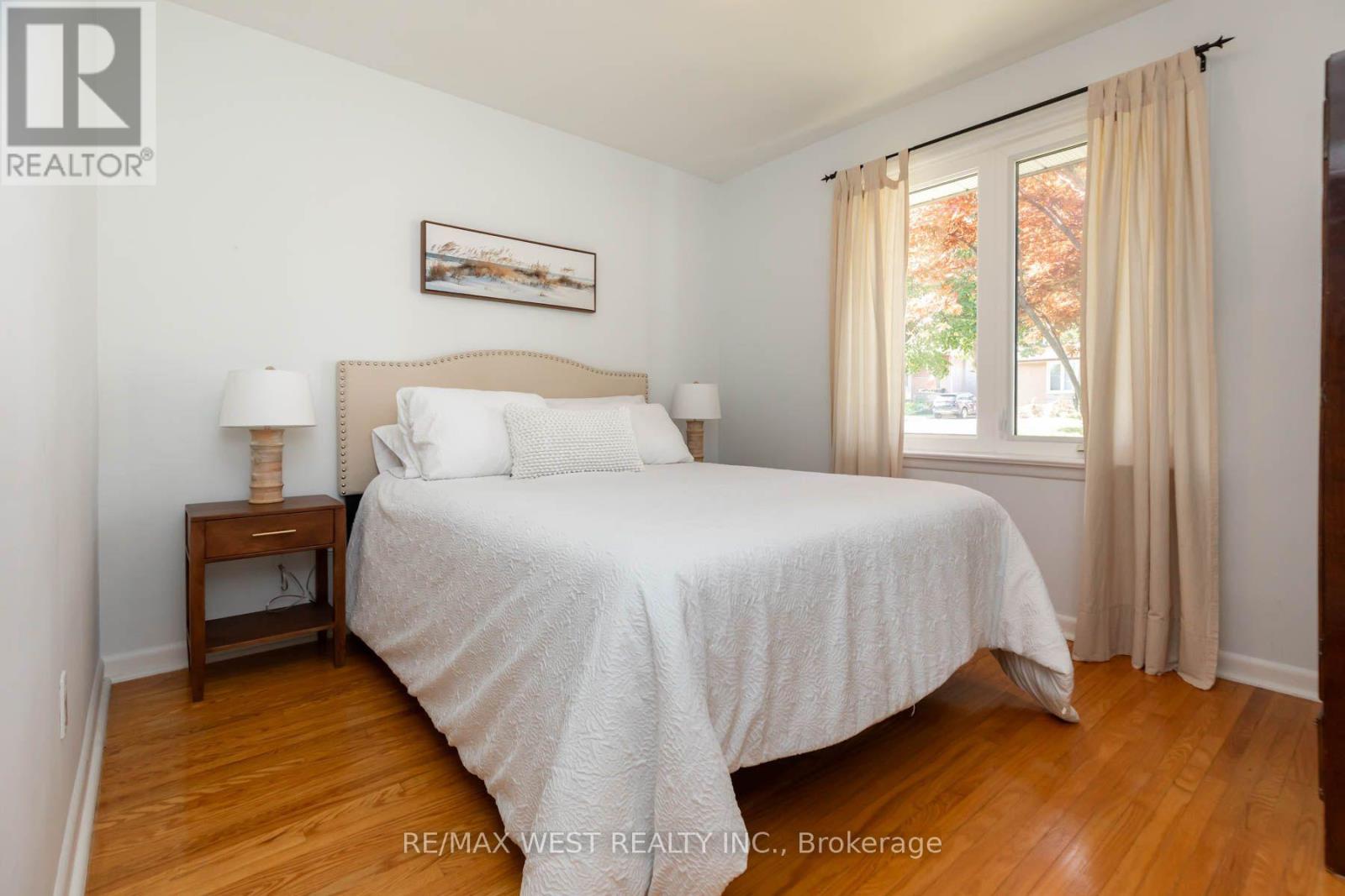 82 Renault Crescent Property Photo 22