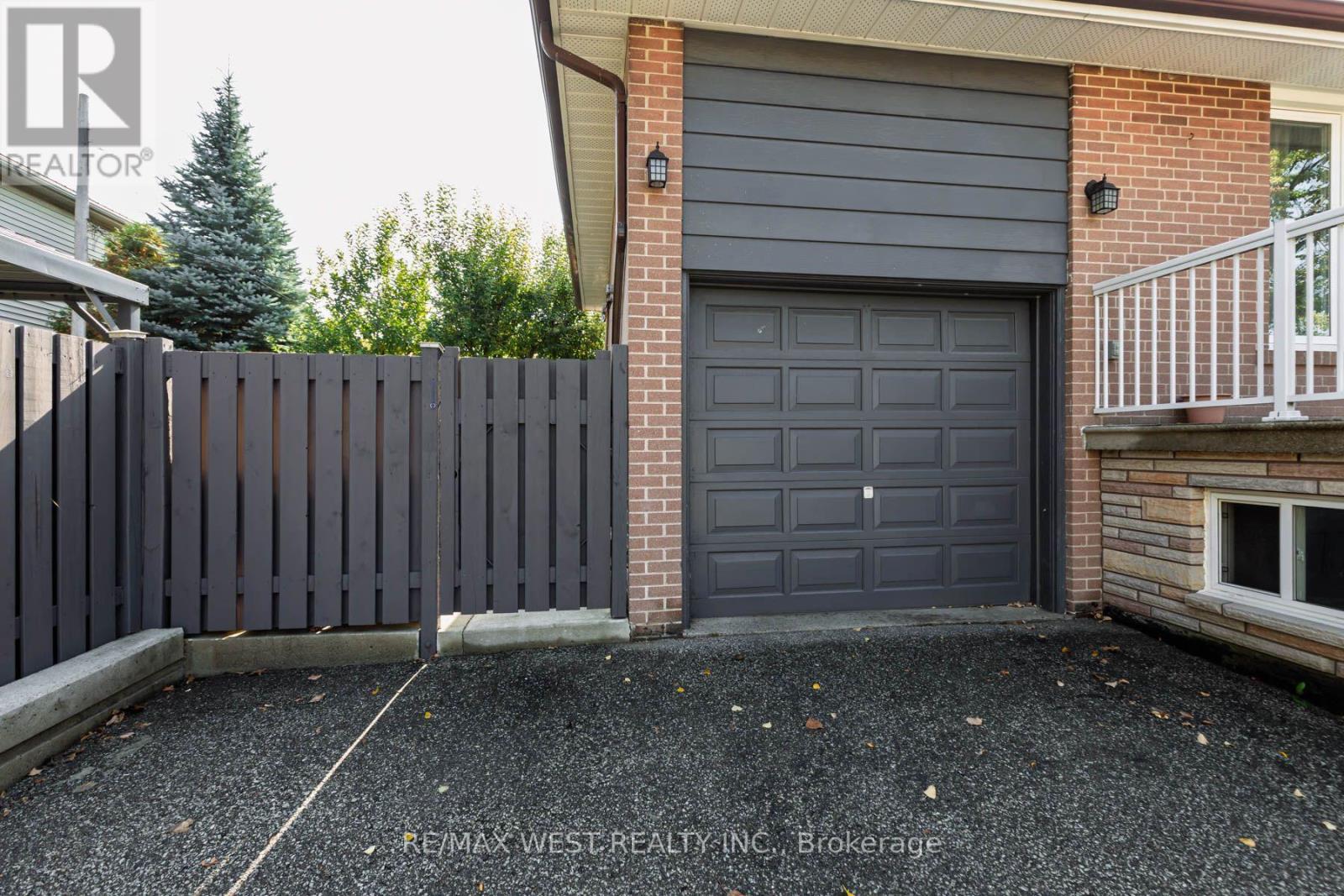 82 Renault Crescent Property Photo 46
