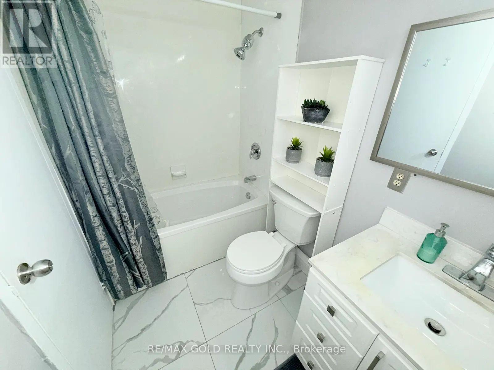 179 - 2095 Roche Court Property Photo 30