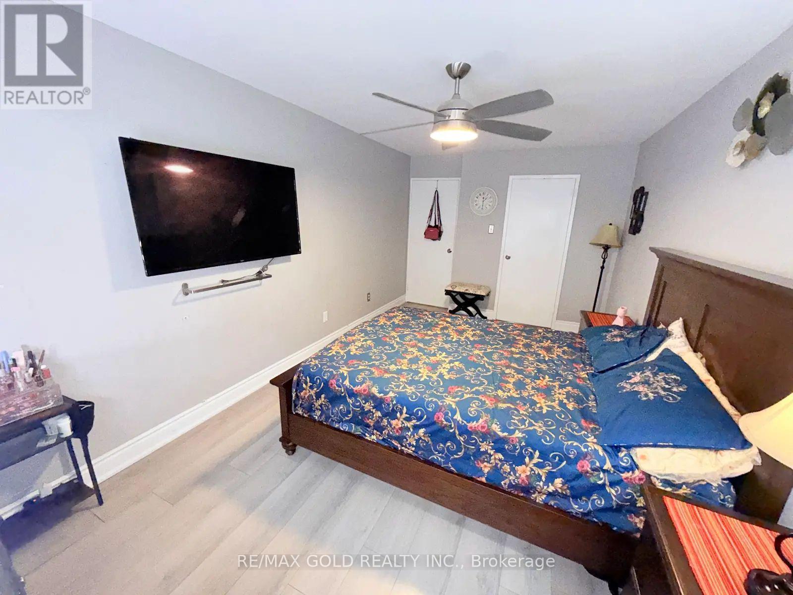 179 - 2095 Roche Court Property Photo 37