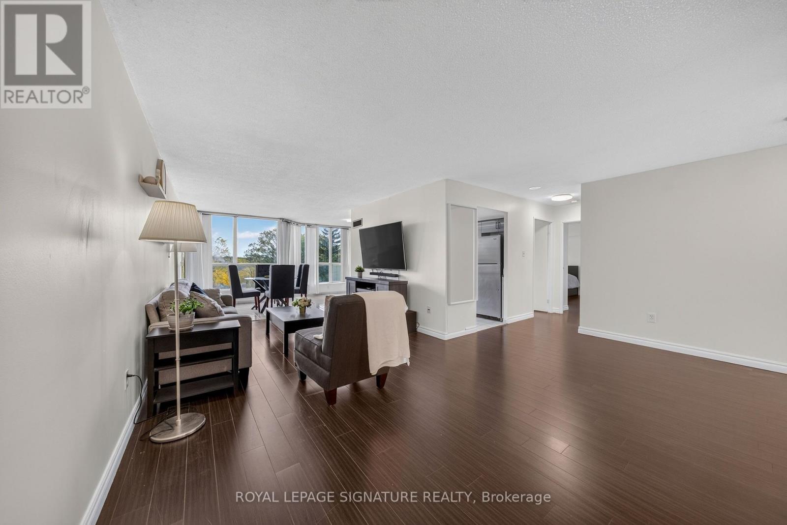 211 - 1 Rowntree Road Property Photo 5