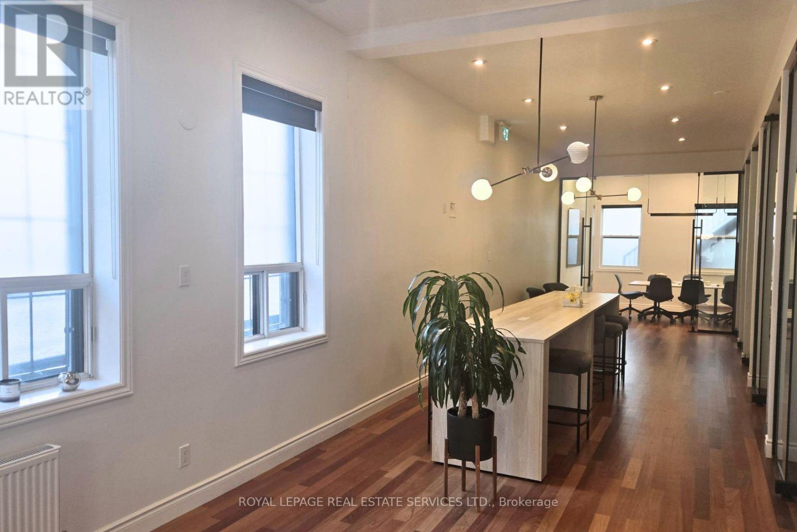 Main - 3352 Dundas Street W Property Photo 4