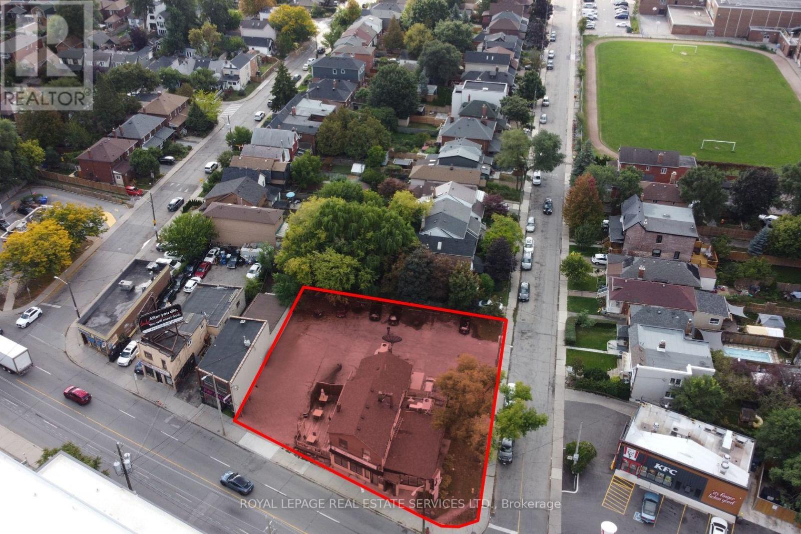 3513 Dundas Street W Property Photo 2