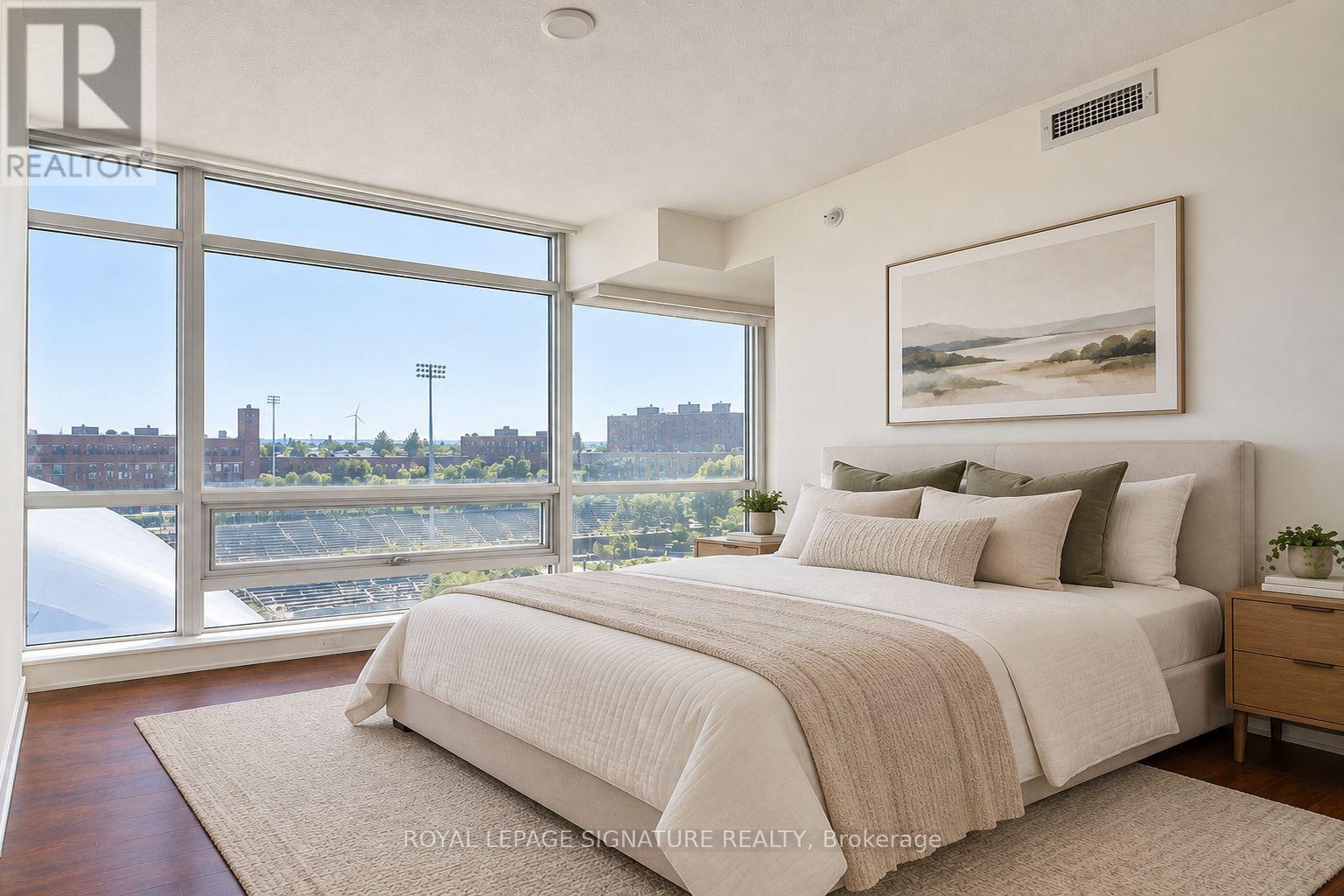 712 - 20 Joe Shuster Way Property Photo 11