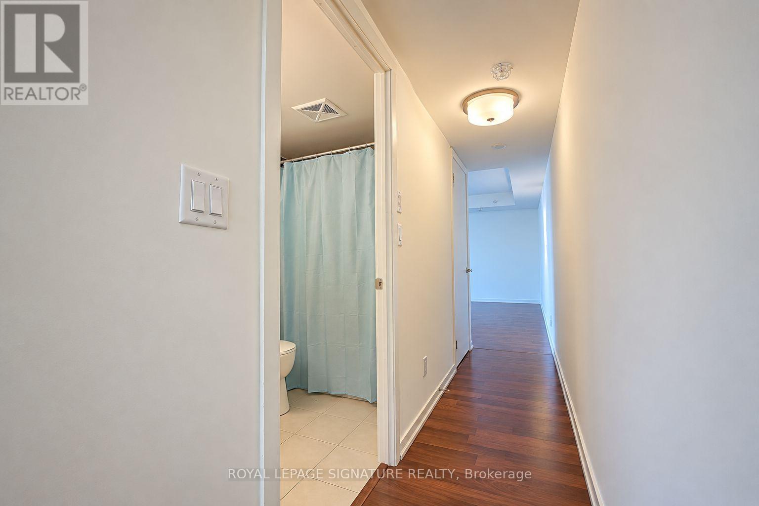 712 - 20 Joe Shuster Way Property Photo 18