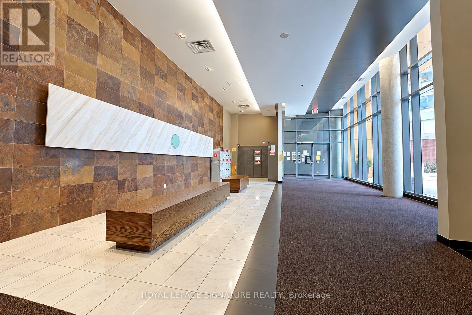 712 - 20 Joe Shuster Way Property Photo 20