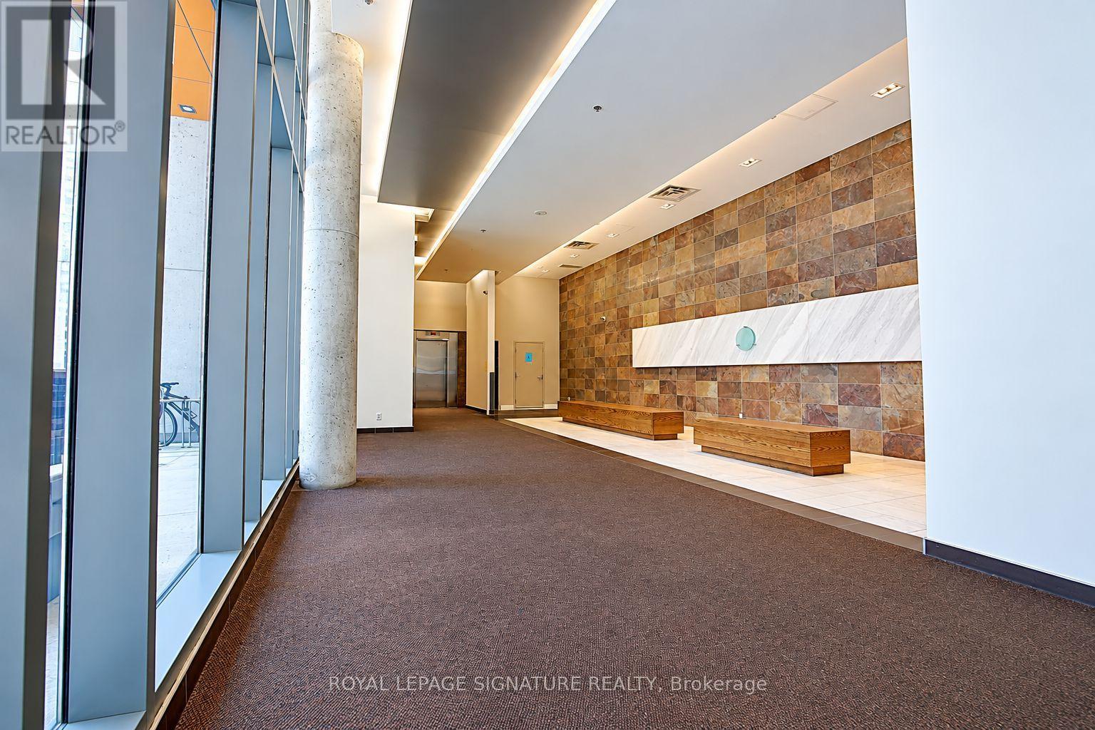 712 - 20 Joe Shuster Way Property Photo 21