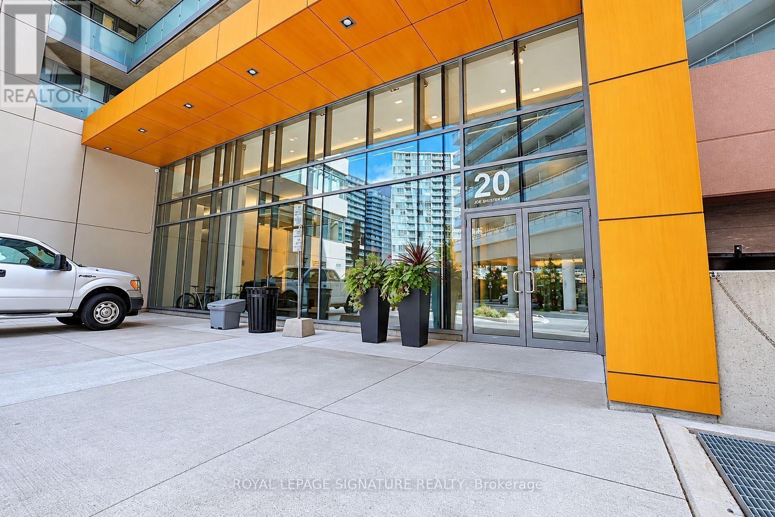 712 - 20 Joe Shuster Way Property Photo 22