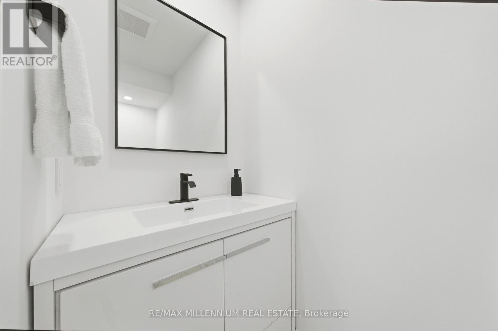14 Crombie Place Property Photo 8