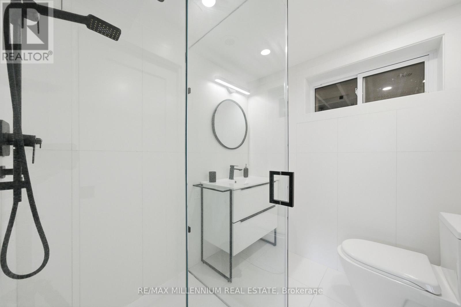 14 Crombie Place Property Photo 32