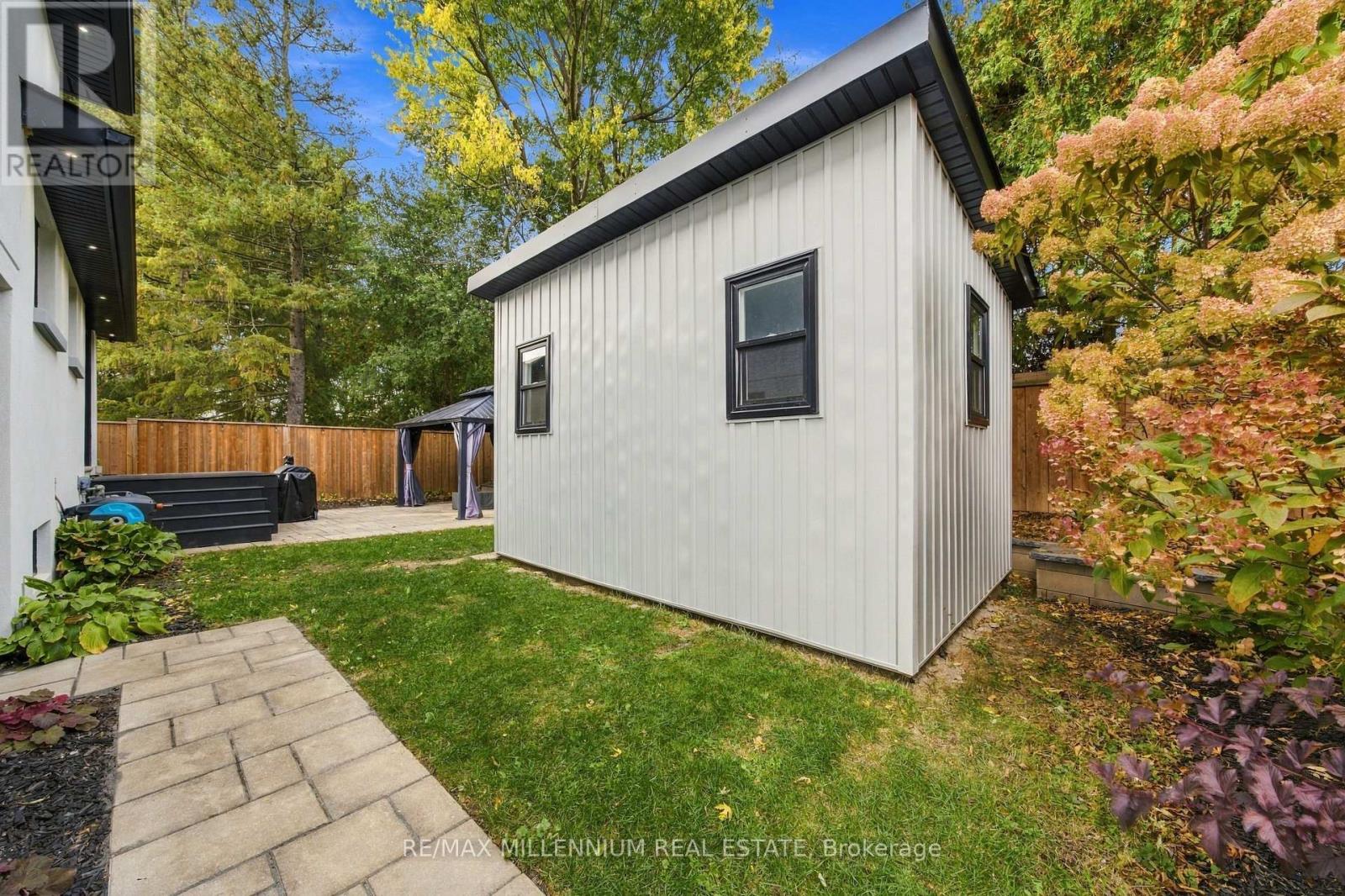 14 Crombie Place Property Photo 33
