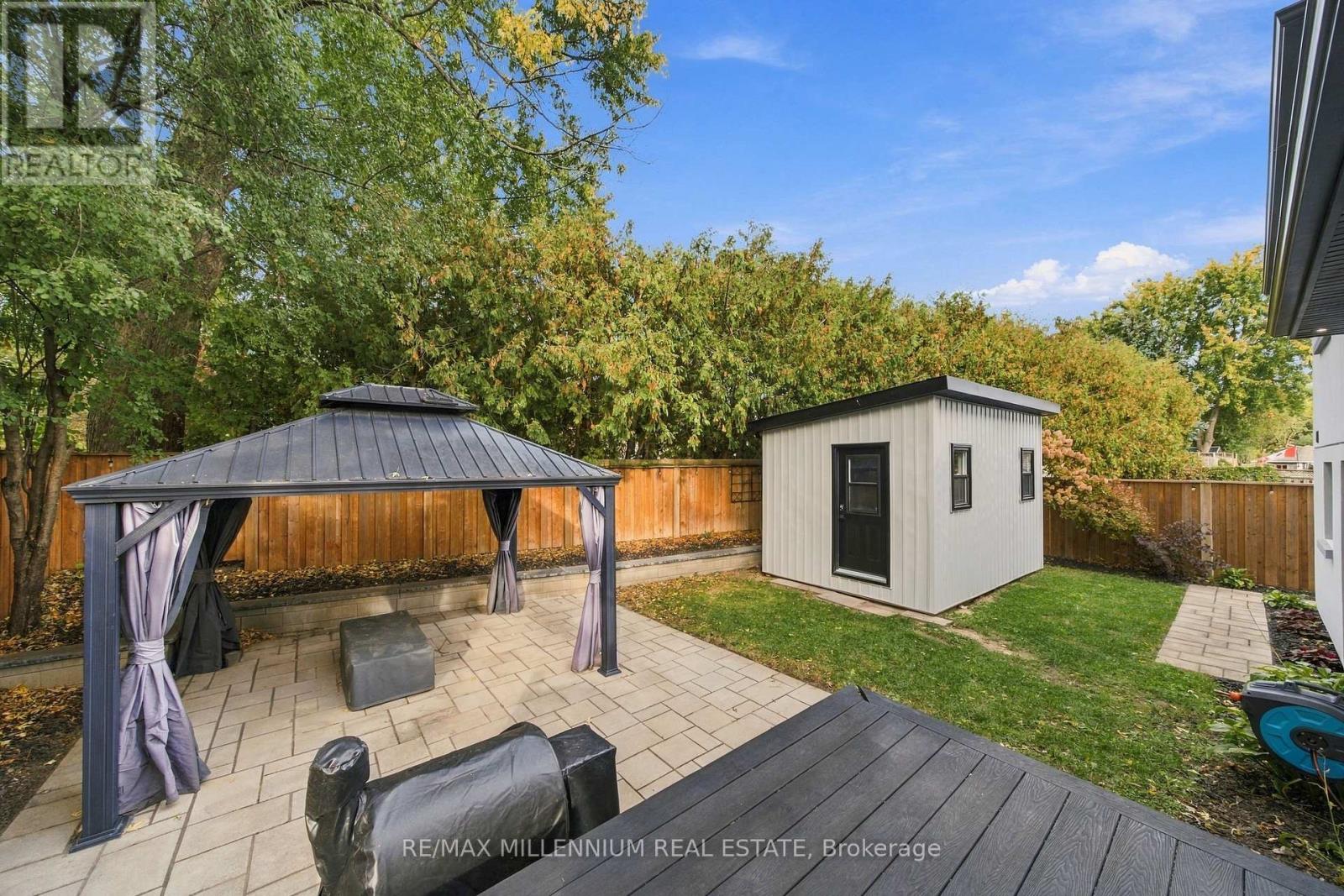 14 Crombie Place Property Photo 35