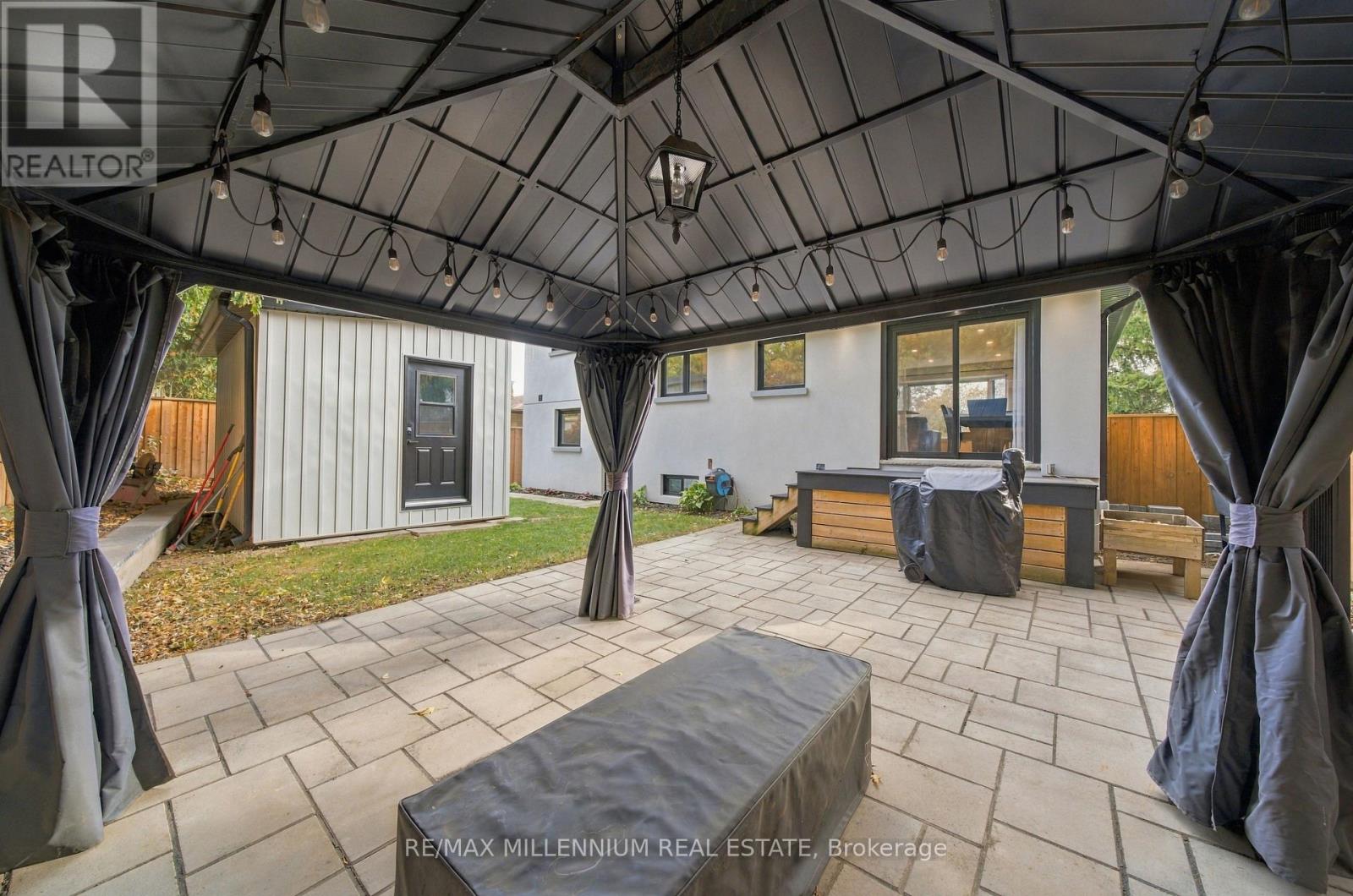 14 Crombie Place Property Photo 36