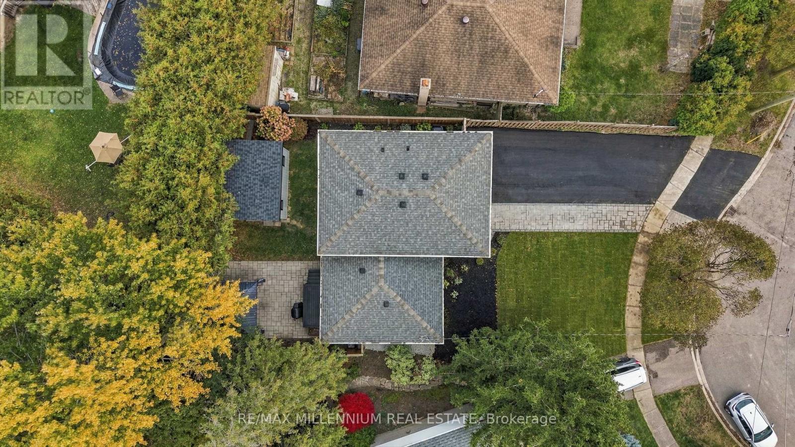 14 Crombie Place Property Photo 38