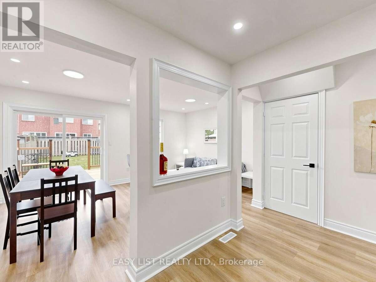 16 Mount Fuji Crescent Property Photo 17