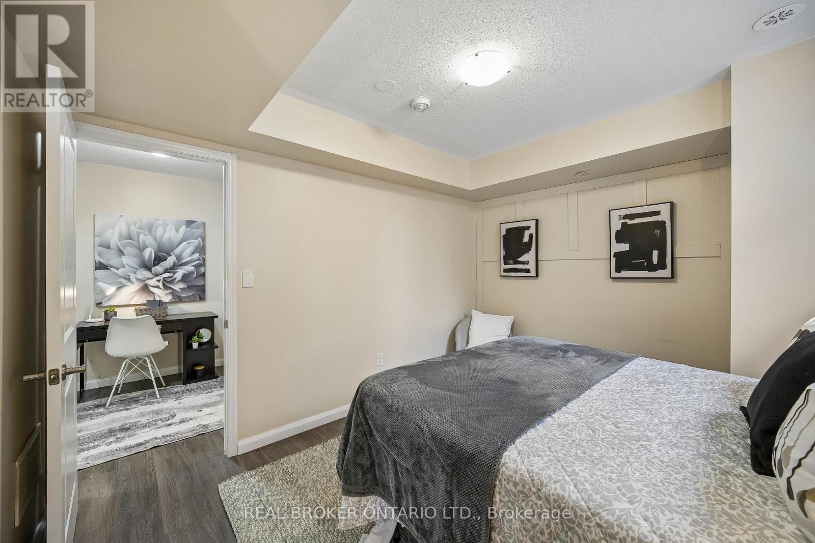 46 - 26 Fieldway Road Property Photo 15