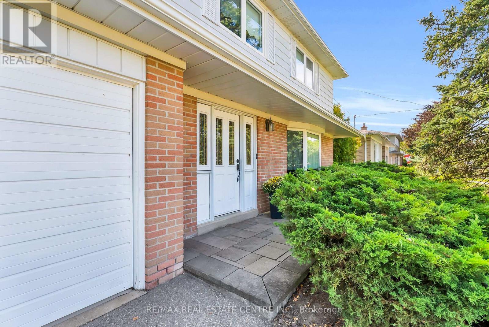 11 Dawson Crescent Property Photo 6