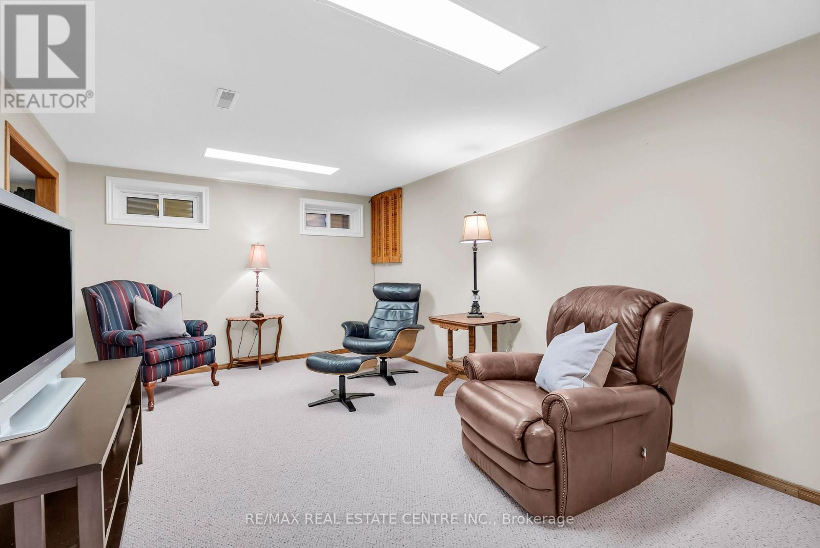 11 Dawson Crescent Property Photo 39