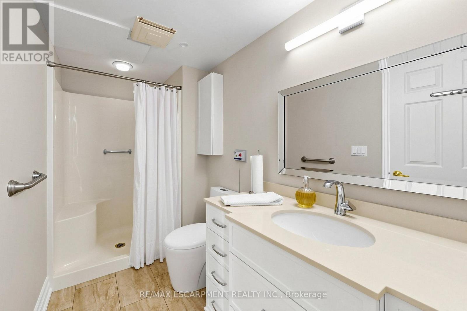 2416 - 100 Burloak Drive Property Photo 23