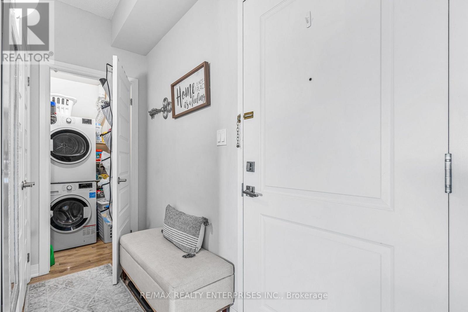 409 - 610 Farmstead Drive Property Photo 6