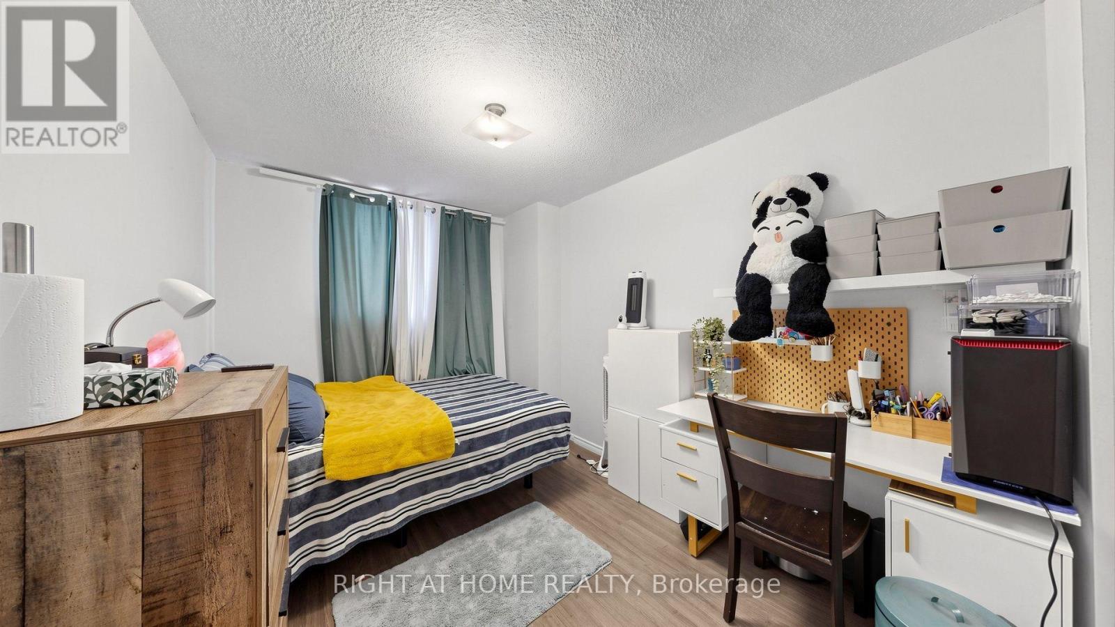 904 - 100 Lotherton Pathway Property Photo 21