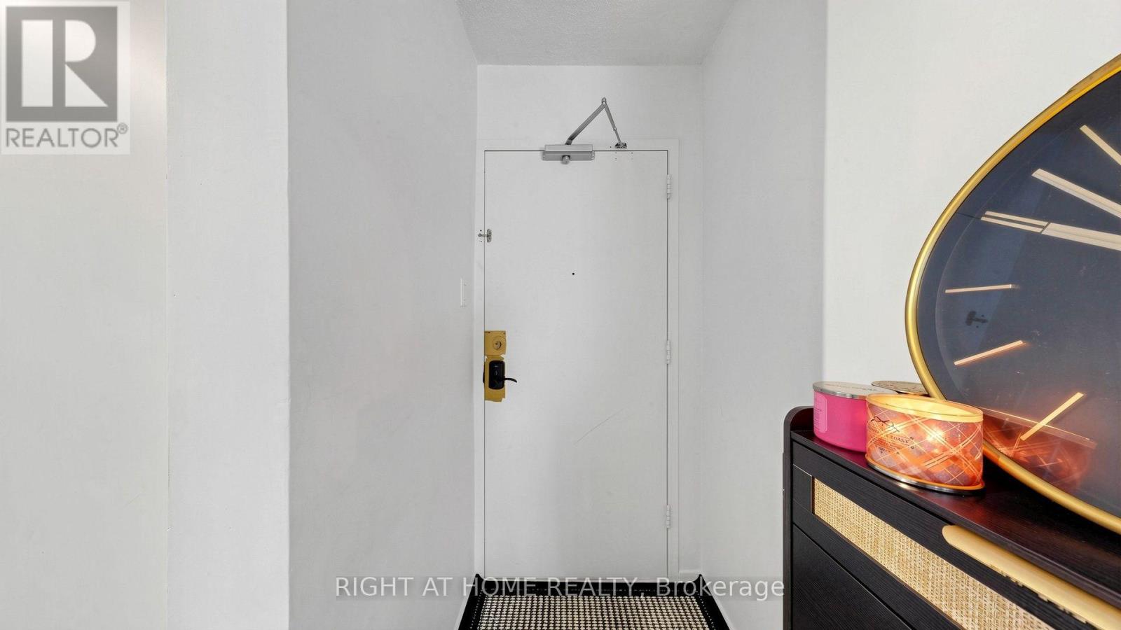 904 - 100 Lotherton Pathway Property Photo 30