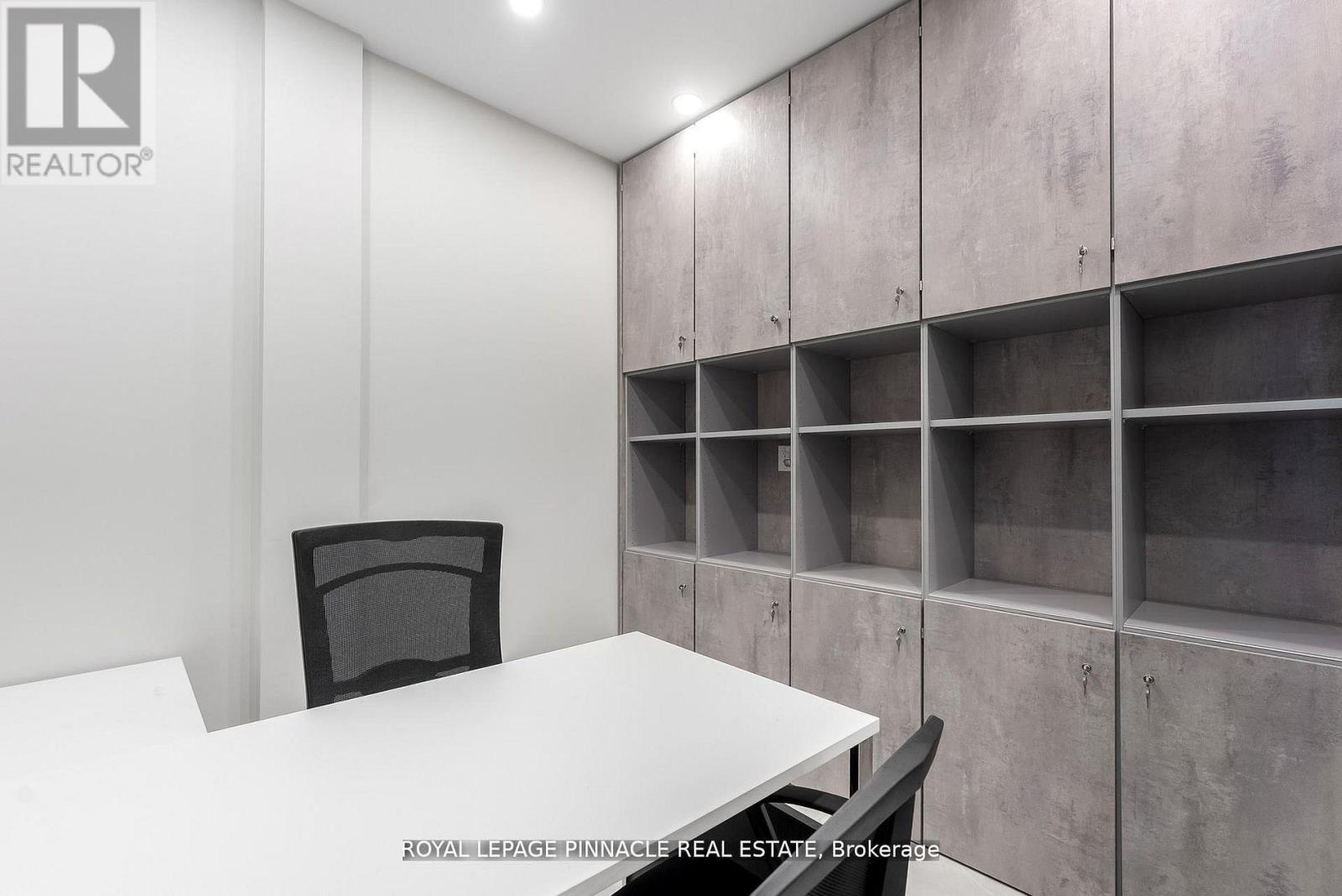 5-c - 233 Speers Road Property Photo 12