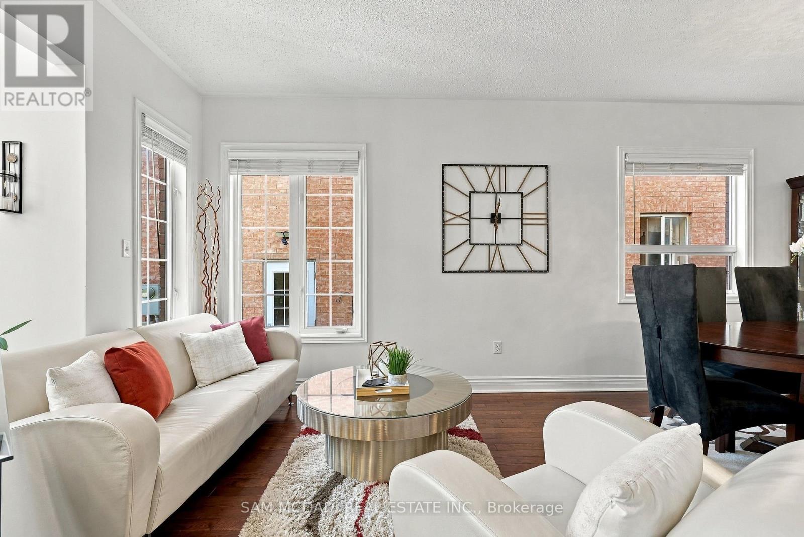3263 Crimson King Circle Property Photo 5