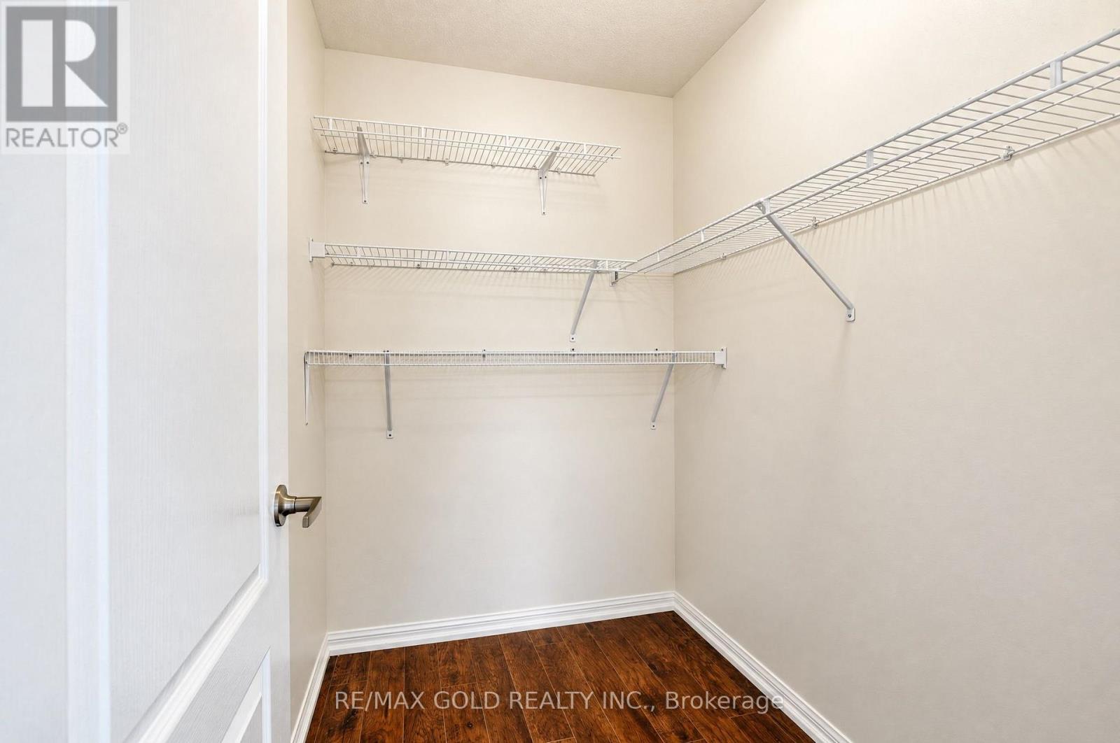 14 Memory Lane Property Photo 32
