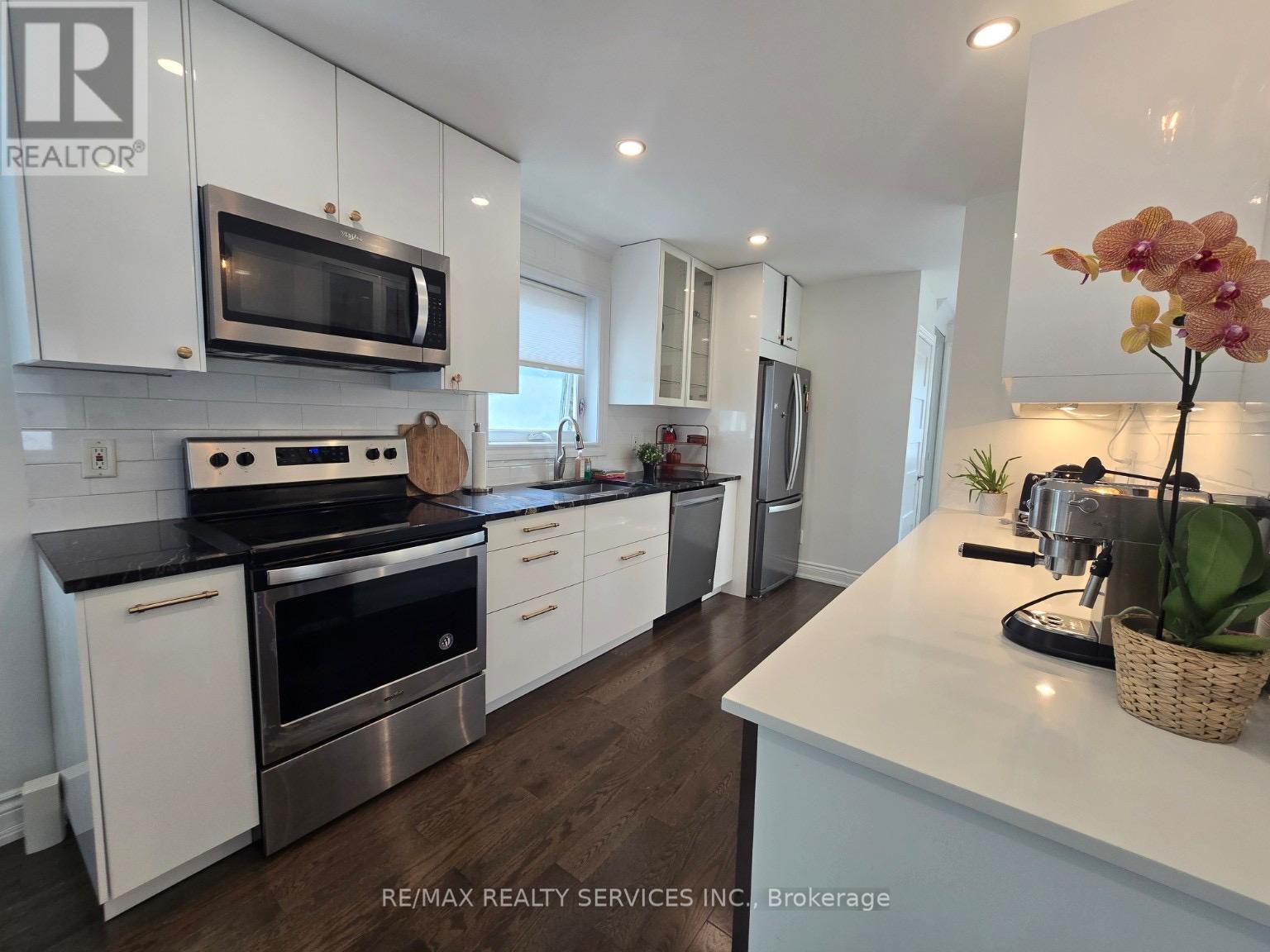 21 Mcintosh Avenue Property Photo 8