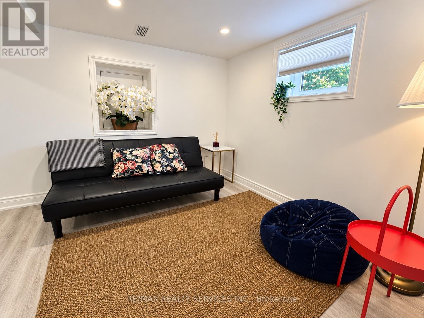 21 Mcintosh Avenue Property Photo 28